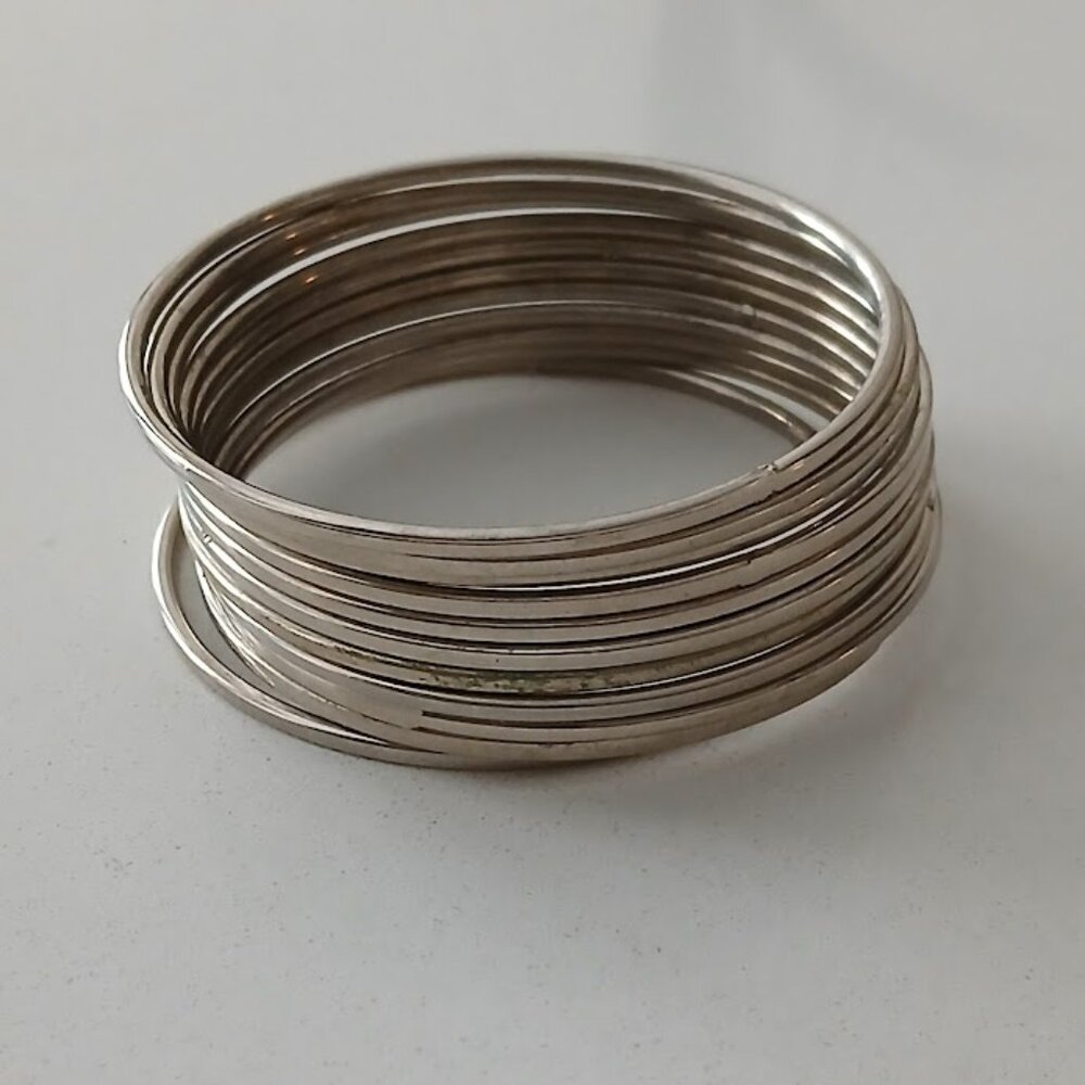 Silver Tone Bangles M/ 2.6 - 12pcs
